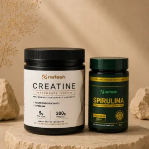 Um pote de Creatina Performance System com um pote de spirulina nefesh